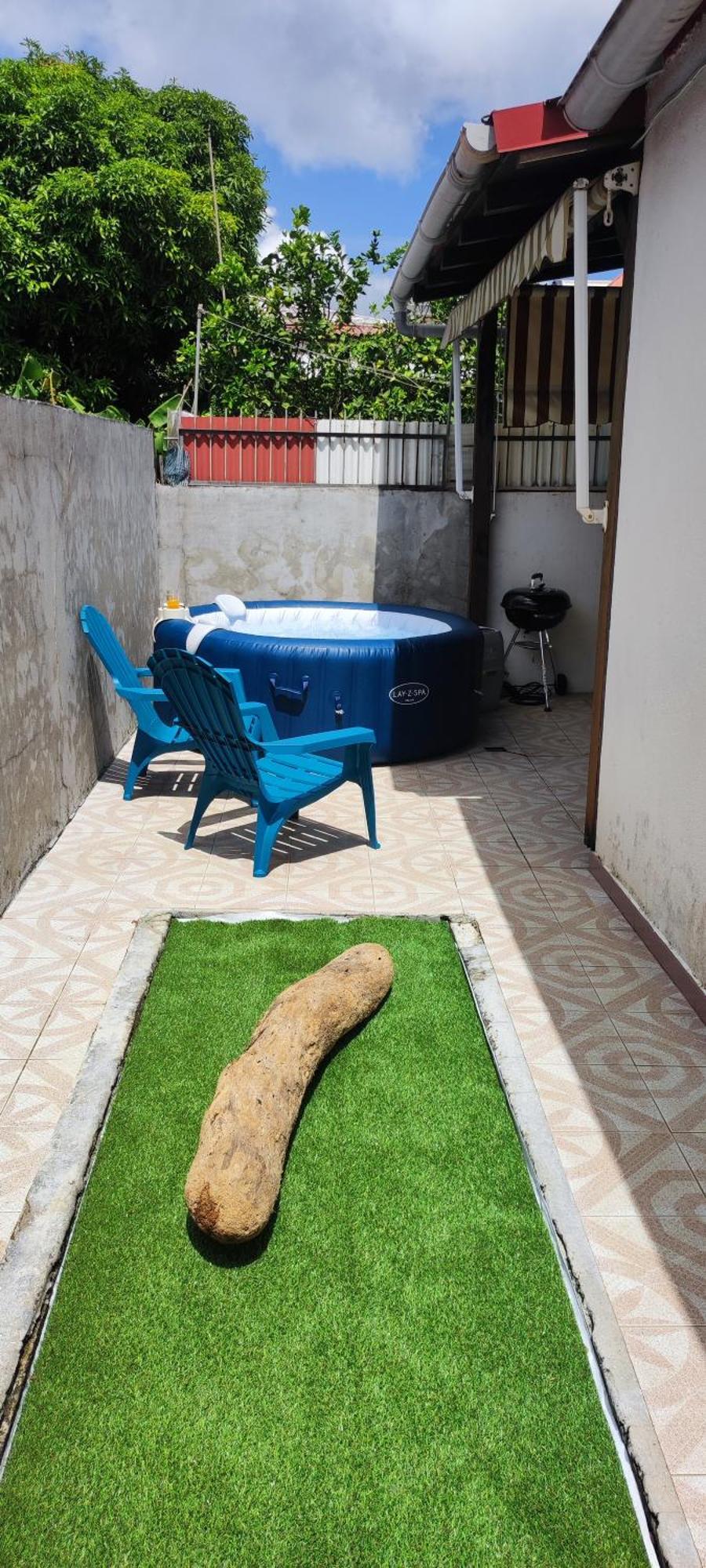 Holiday home Maison La Casa Creole, Spa, Emplacement