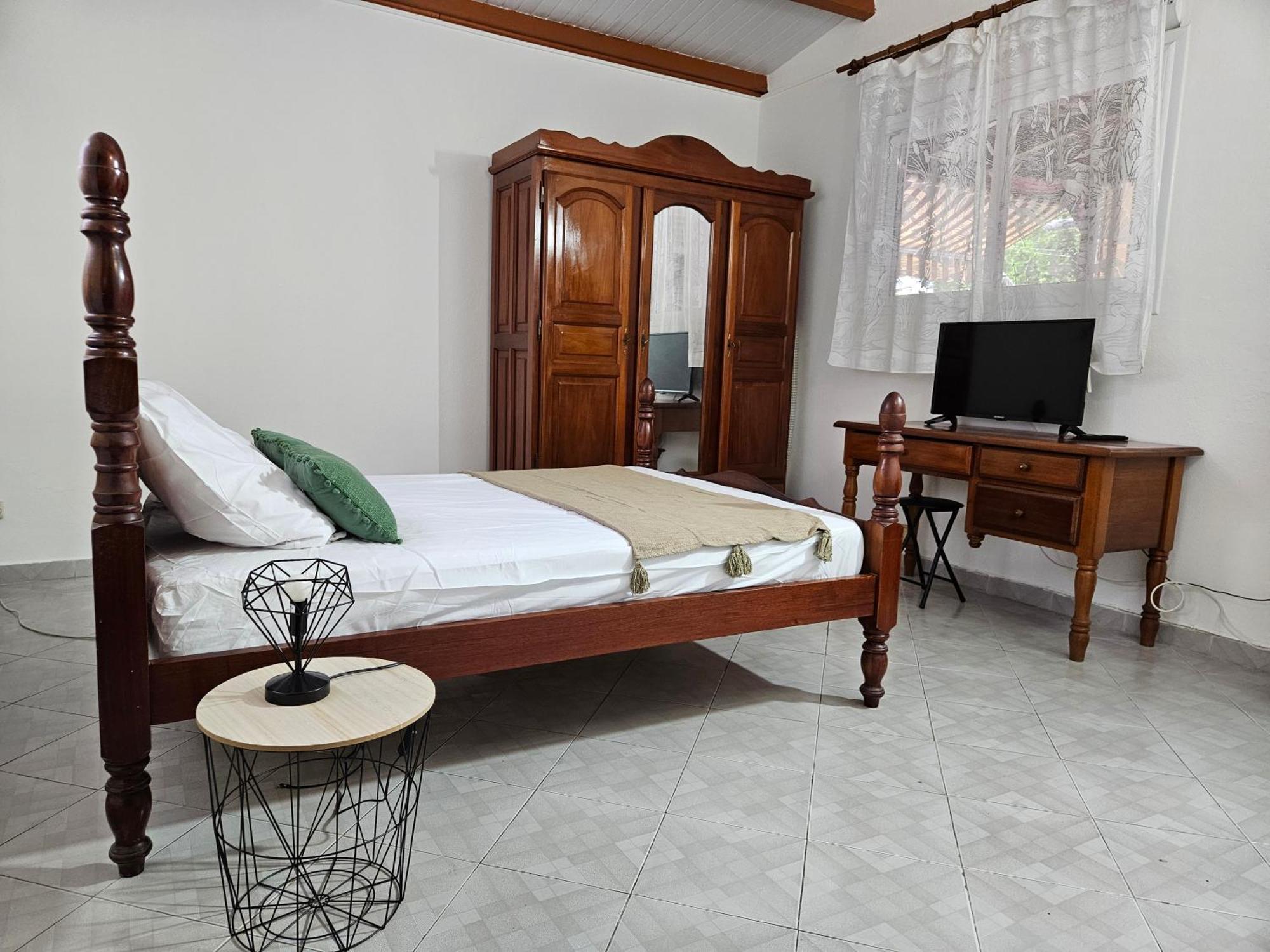 Maison La Casa Creole, Spa, Emplacement *
