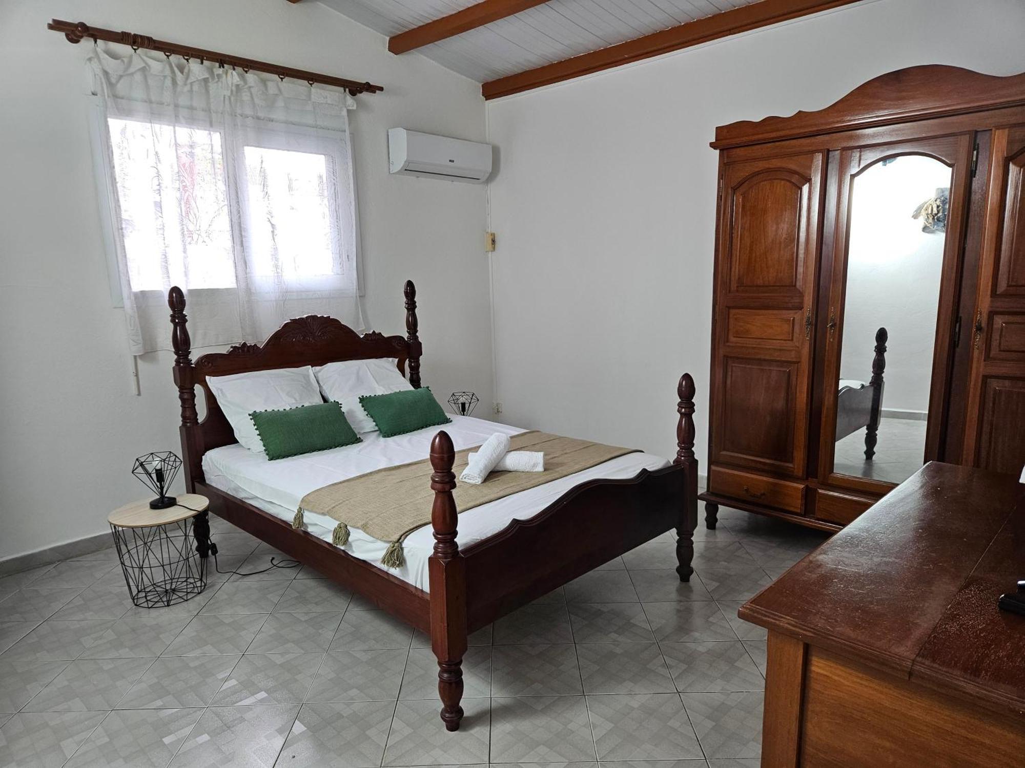Maison La Casa Creole, Spa, Emplacement